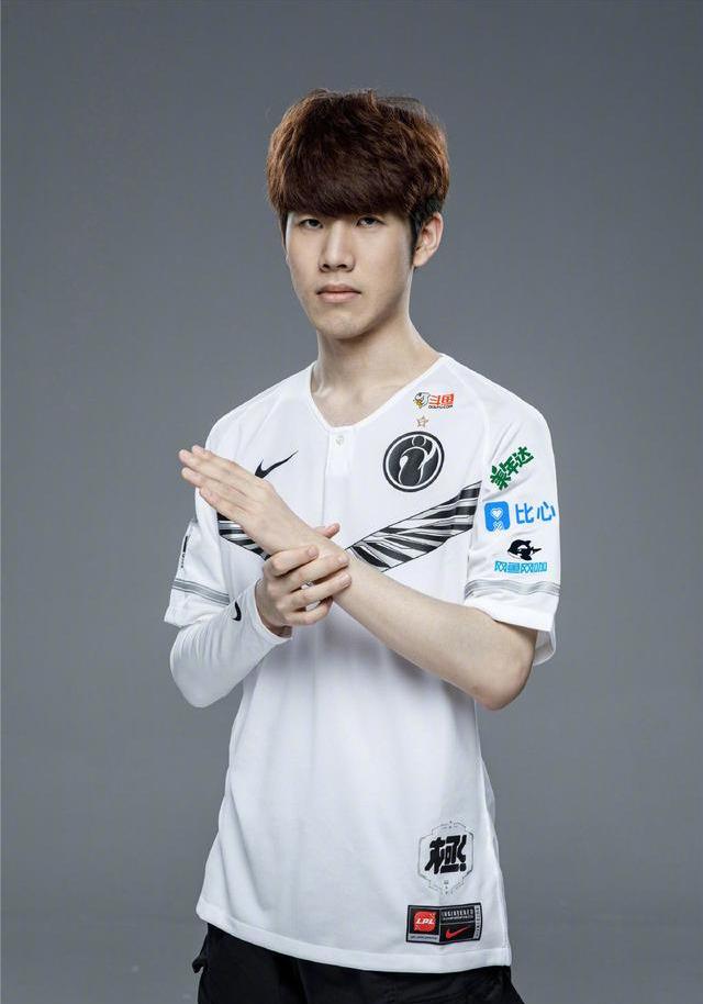 找肋部背身 找肋部背身